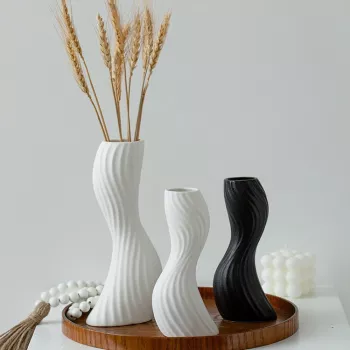 Wave-Contour Geometric Ceramic Vase for Modern Spaces